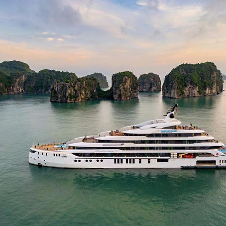 Hotel Grand Pioneers Halong Bay Cruise 2 Ha Long Exterior foto