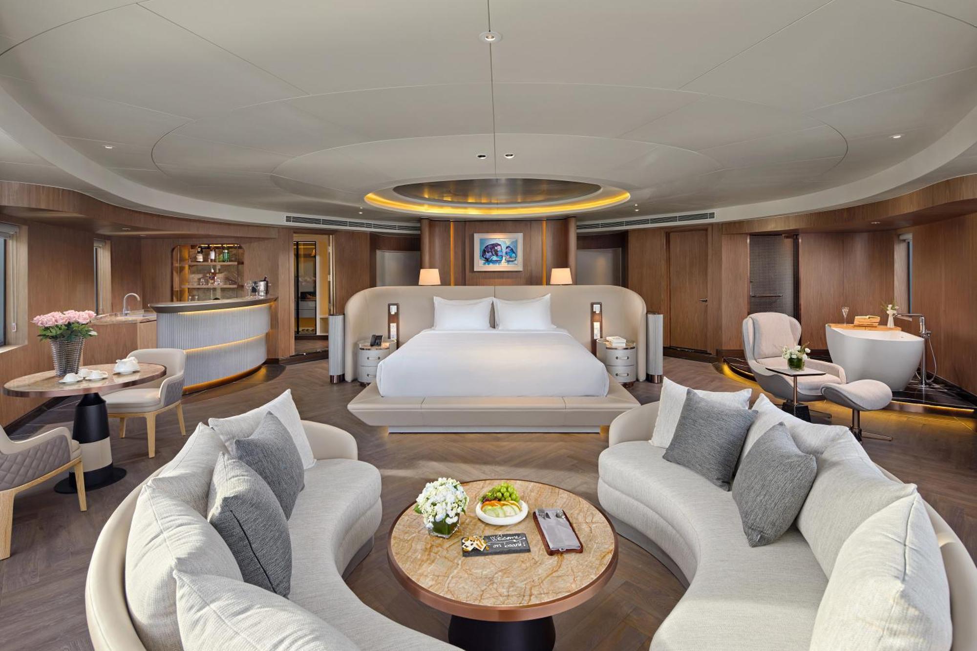Hotel Grand Pioneers Halong Bay Cruise 2 Ha Long Exterior foto
