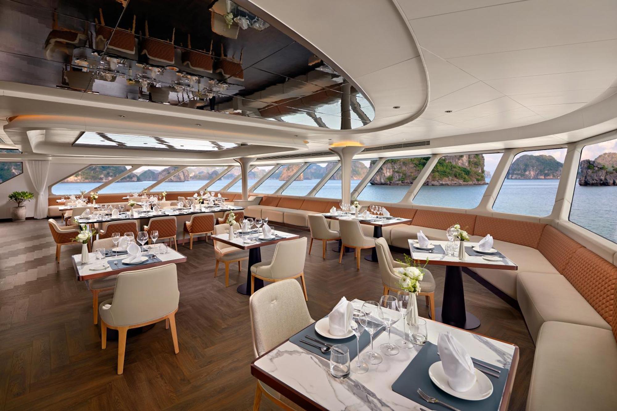 Hotel Grand Pioneers Halong Bay Cruise 2 Ha Long Exterior foto