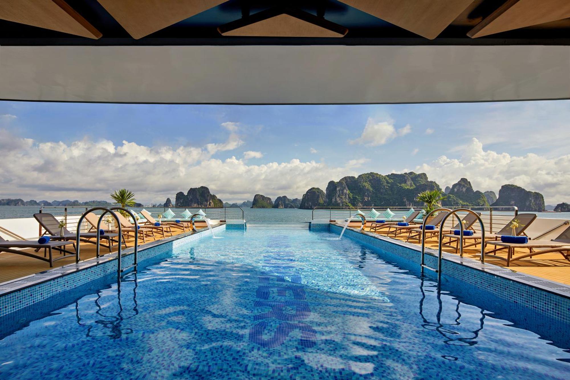 Hotel Grand Pioneers Halong Bay Cruise 2 Ha Long Exterior foto